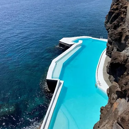 Hotel Albatroz & Yacht Club