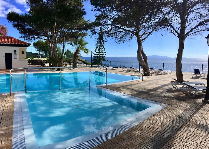 Hotel Albatroz & Yacht Club