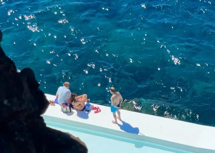 Hotel Albatroz & Yacht Club Santa Cruz (Madeira)