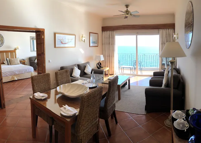 Hotel Albatroz & Yacht Club Santa Cruz (Madeira)