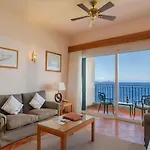 Albatroz & Yacht Club Hotel Santa Cruz (Madeira)