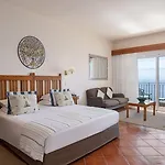 Albatroz & Yacht Club 5*