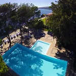 Albatroz & Yacht Club Hotel Santa Cruz (Madeira)