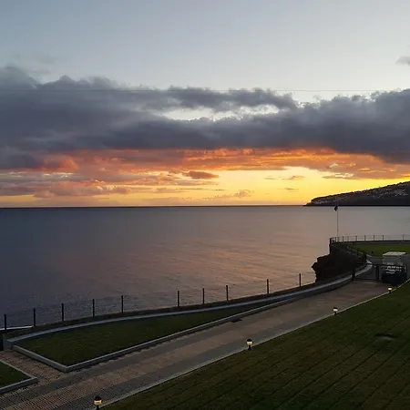 Hotel Albatroz & Yacht Club Santa Cruz (Madeira)
