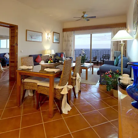 Hotel Albatroz & Yacht Club
