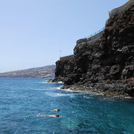 Hotell Albatroz & Yacht Club Santa Cruz (Madeira)