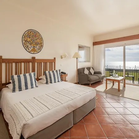 Albatroz & Yacht Club Hotel Santa Cruz (Madeira)