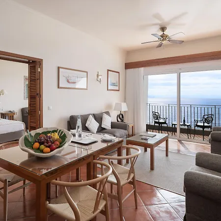 Albatroz & Yacht Club 5* Santa Cruz (Madeira)