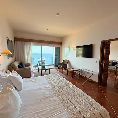 Albatroz & Yacht Club מלון 5*