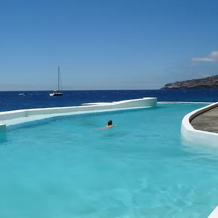 Hotel Albatroz & Yacht Club Santa Cruz (Madeira)