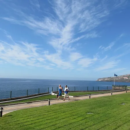 Hotel Albatroz & Yacht Club Santa Cruz (Madeira)