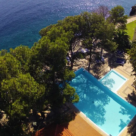 Hotel Albatroz & Yacht Club