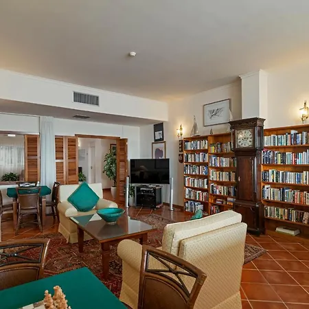 Hotel Albatroz & Yacht Club 5*