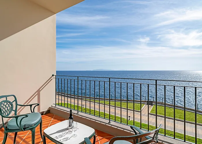 Hotel Albatroz & Yacht Club Santa Cruz (Madeira)