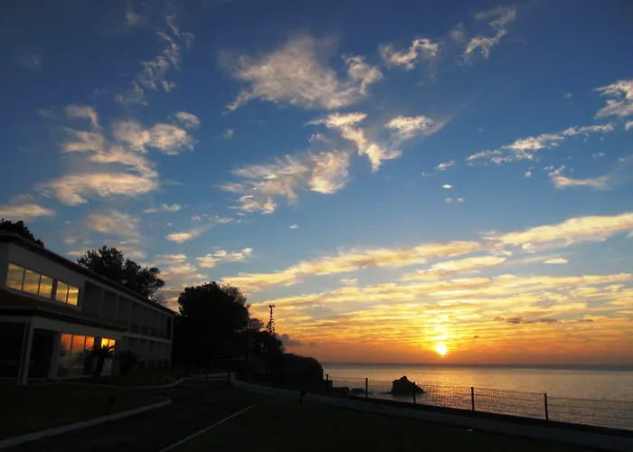 Hotel Albatroz & Yacht Club 5*