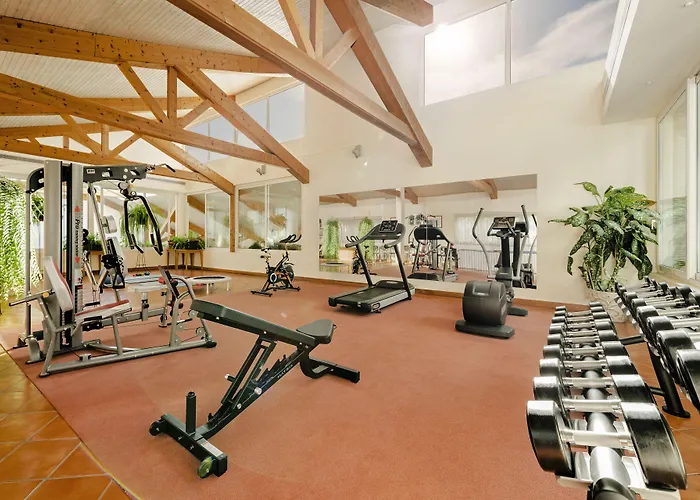 Hotel Albatroz & Yacht Club 5*