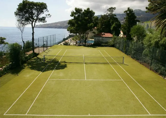 Albatroz & Yacht Club 5* Santa Cruz (Madeira)